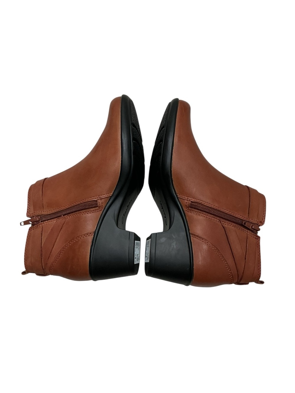 NWOB Clarks Malia Hawthorn Tan Leather Ankle Booties Side Zip Buckle Women’s 7M - Picture 7 of 11